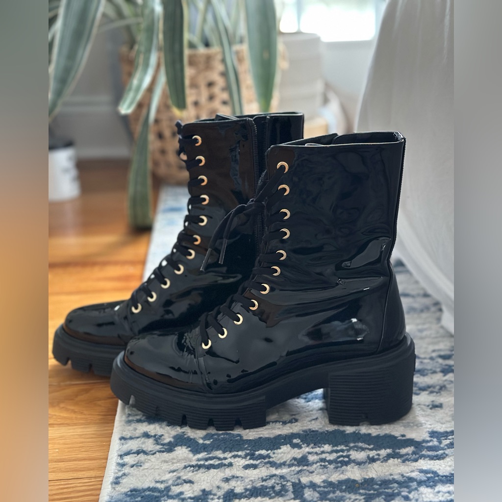 Stuart Weitzman Soho Booties